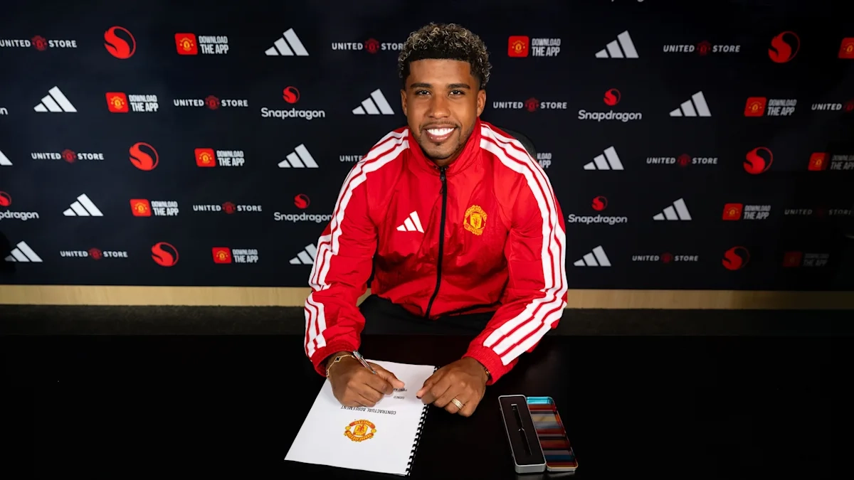 Andrey Santos Joins Manchester United: £50m Deal Complete as Carrick’s Midfield Rebuild Accelerates