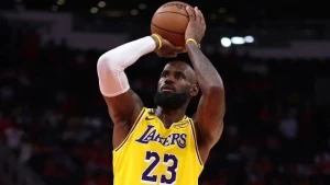LeBron James Free Agency 2026: Warriors, Spurs, Heat & Every Team That Could Sign the NBA Legend