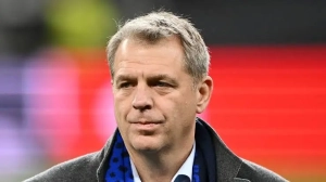 Boehly and Walter Hold Talks to Sell Chelsea Shares to Clearlake Capital