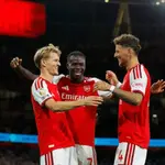 Statement of Intent: Smooth-Sailing Arsenal Dispatch Coventry 3–0 to Set the Pace