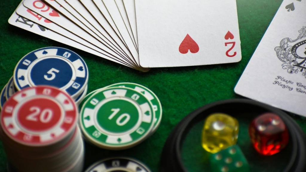 How to Enjoy JetBet Casino Without Overspending