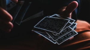 How to Pick Between Slots, Poker, and Blackjack on JetBet