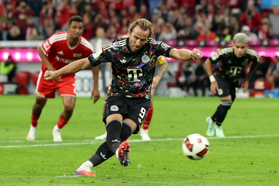 Kane smashes 100-goal Bundesliga record