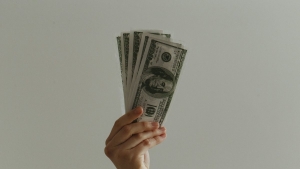 Refer a friend bonus: How to Maximize Rewards & Why JetBet Excels