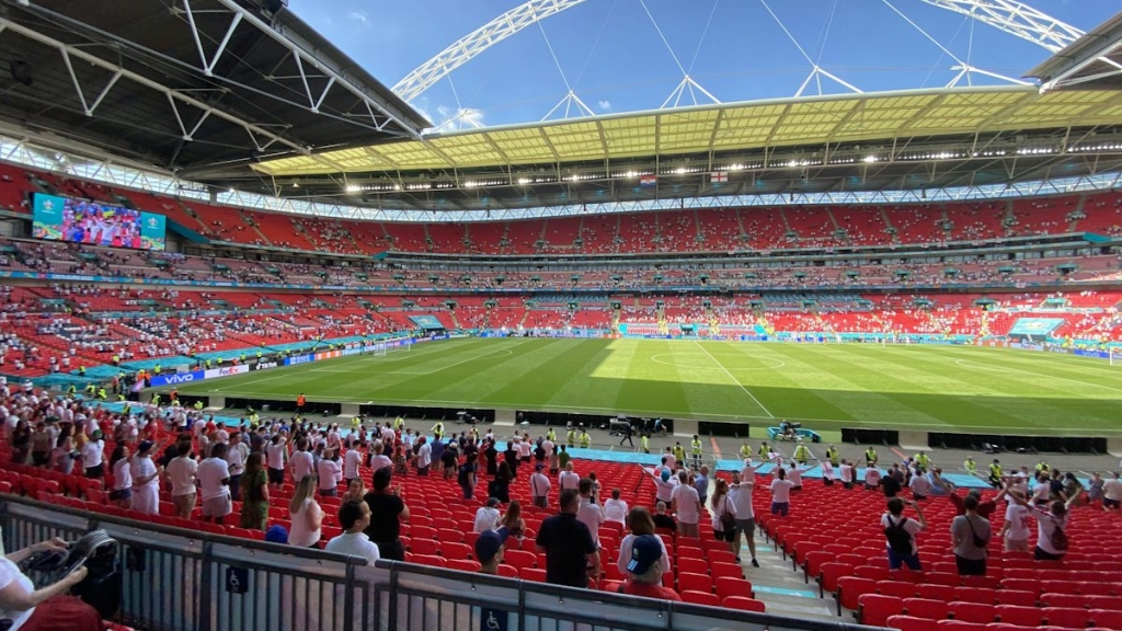 Bellingham Breaks Maradona Record as England Reach World Cup Semi-Final: Full Analysis Ahead of Argentina Clash