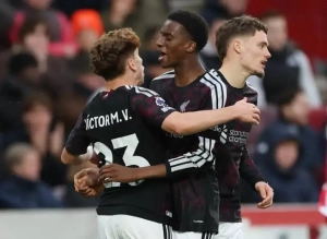 Brentford 1-2 Liverpool: Isak Winner as Nine-Man Bees Fall