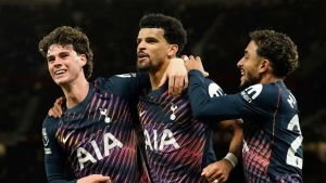 Man Utd 1-1 Tottenham: Solanke Rescues 10-Man Spurs at the Death