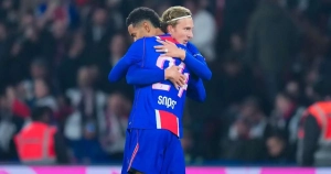 PSG 2-0 Lyon: Super Subs Mayulu and Godts Send Paris Top